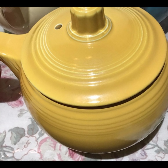 Fiestaware vintage yellow teapot